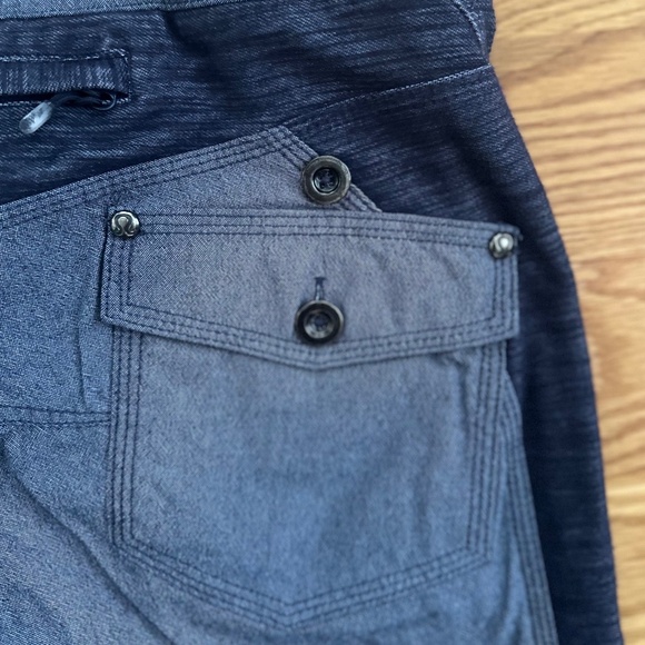 Lululemon Ride On Short (6) - Picture 11 of 16